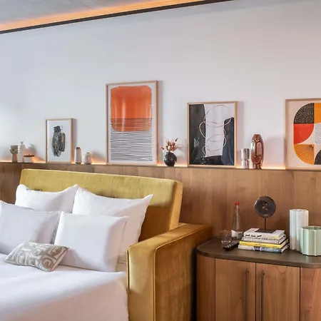 Pullman Ξενοδοχείο 4*