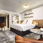 Отель Pullman 4*