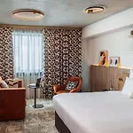 Hotel Pullman