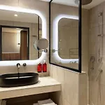 Pullman 4*