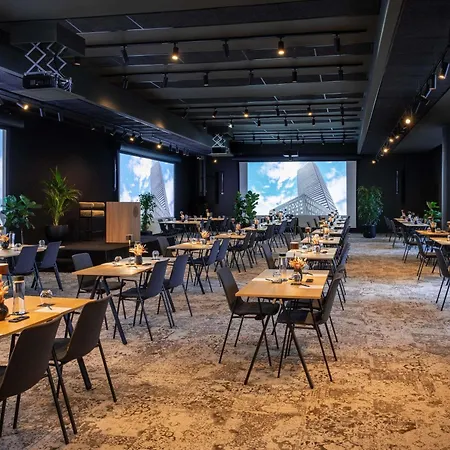 Pullman Hotell