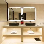 Pullman Hotel 4*